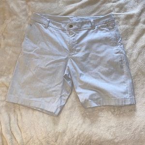 Commission Classic Fit Shorts 9”